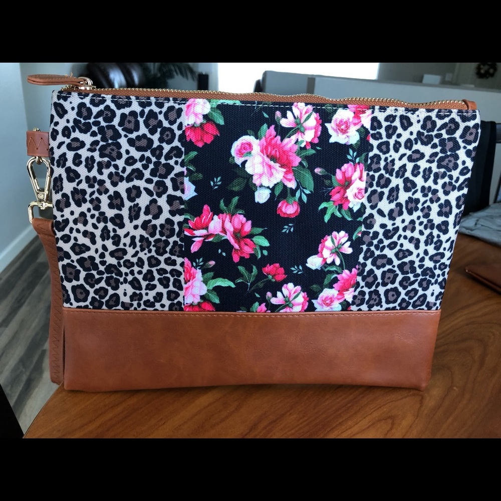 Wristlet